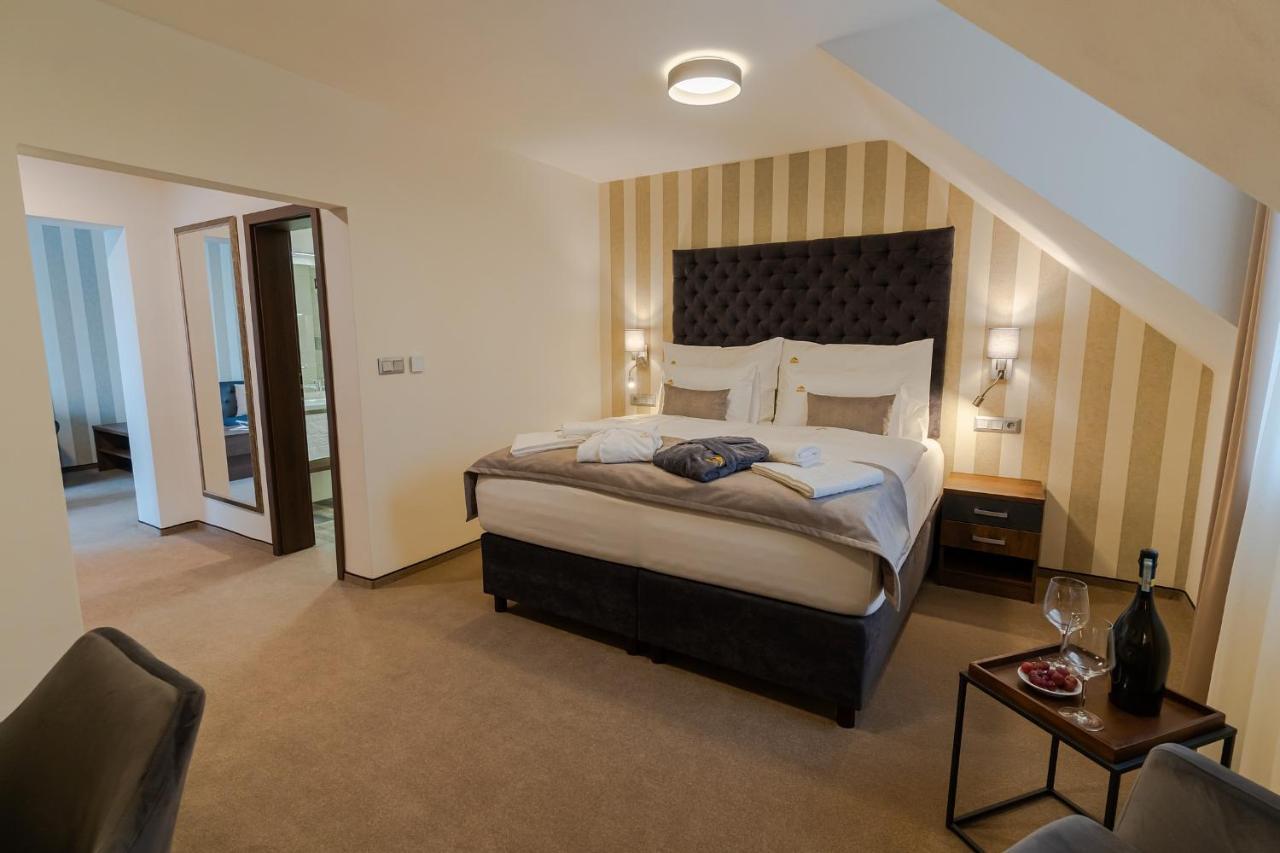 Hotel Demaenova **** Liptovský Mikuláš 外观 照片