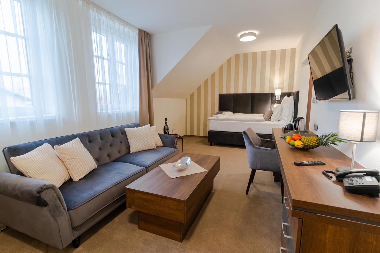 Hotel Demaenova **** Liptovský Mikuláš 外观 照片