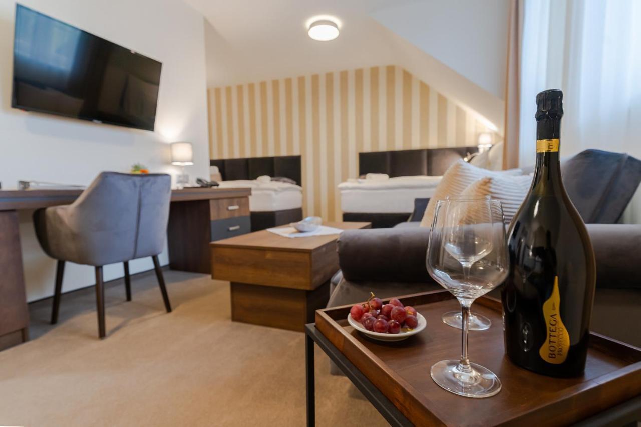 Hotel Demaenova **** Liptovský Mikuláš 外观 照片