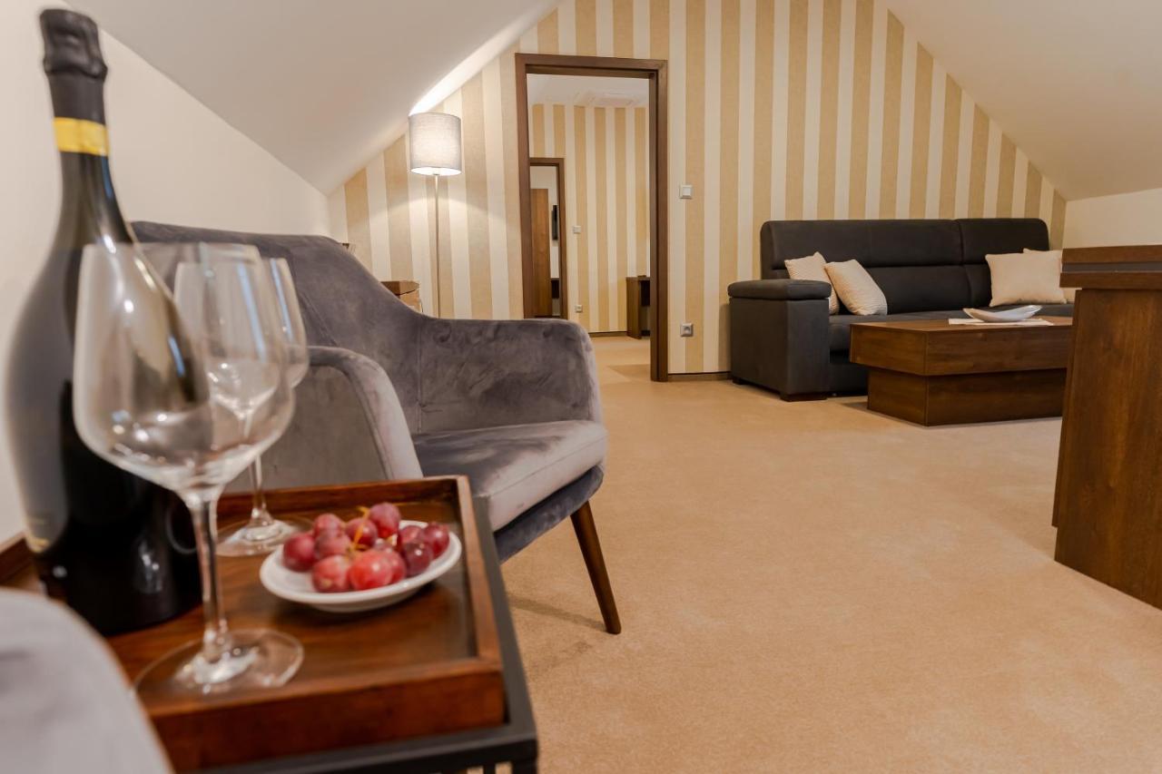 Hotel Demaenova **** Liptovský Mikuláš 外观 照片