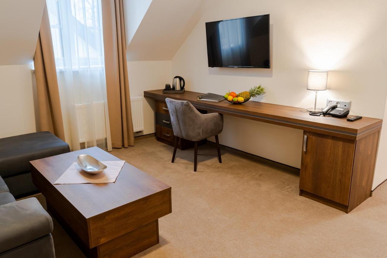 Hotel Demaenova **** Liptovský Mikuláš 外观 照片
