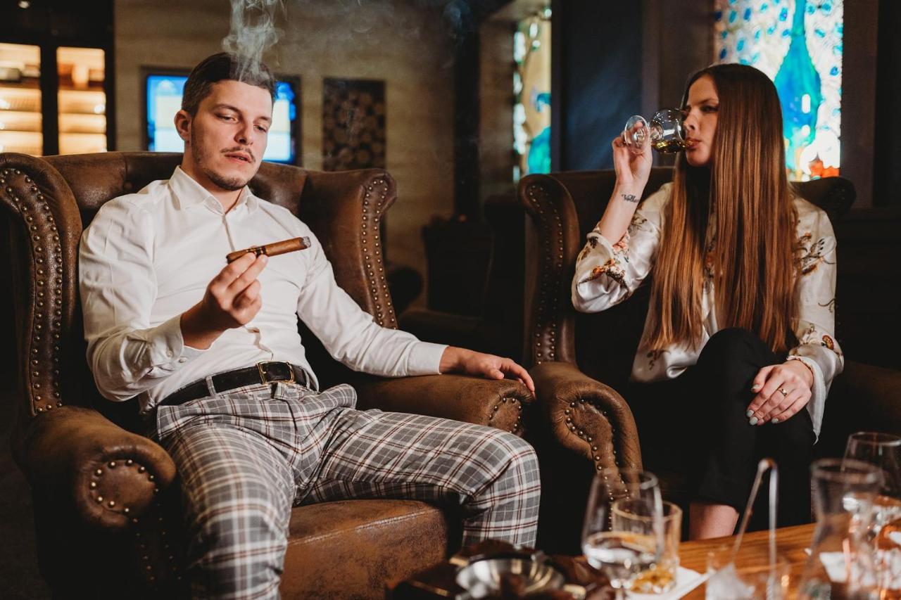 Hotel Demaenova **** Liptovský Mikuláš 外观 照片